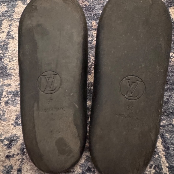 Slides - Picture 4 of 4